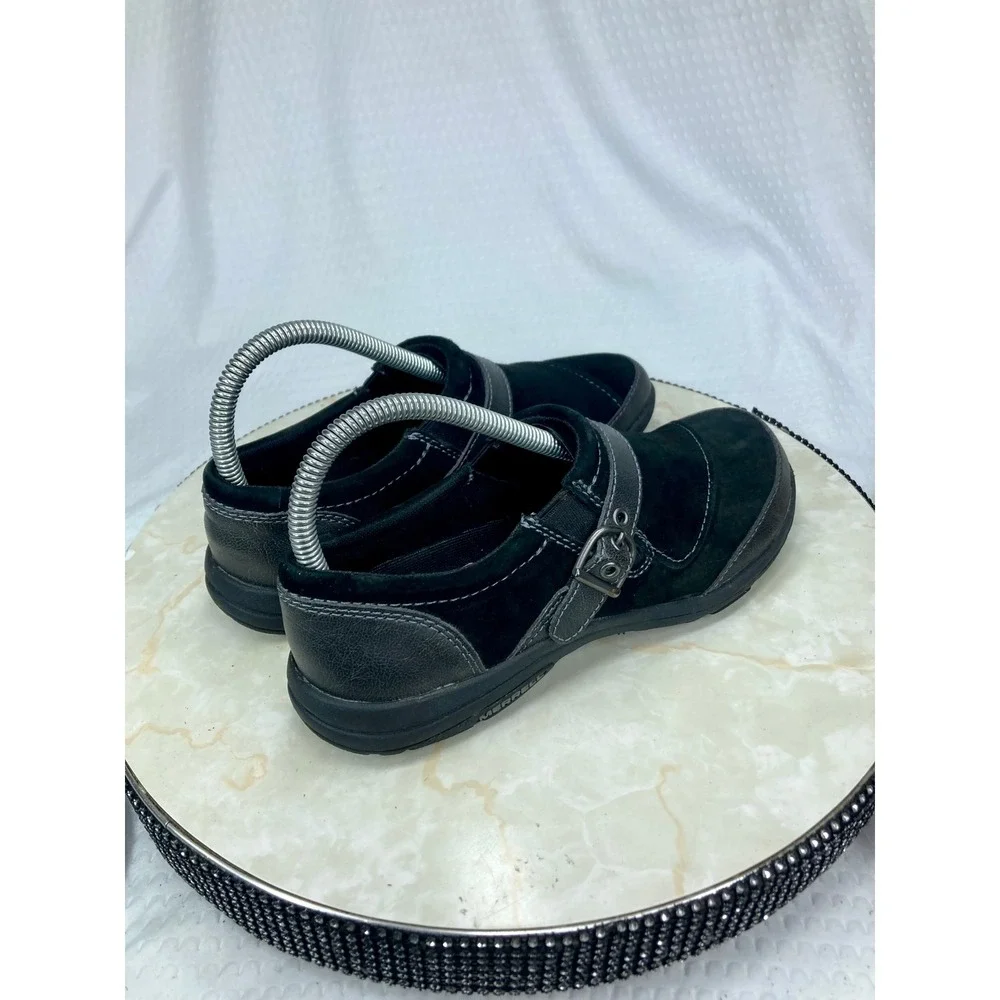 Merrell Dassie Suede Buckle Slip On Loafers Womens 7 Black Casual Walking Shoes